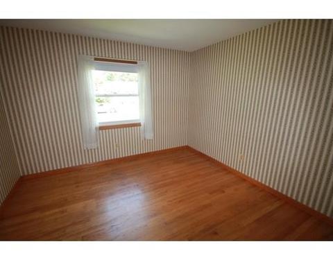 54 Queensbury Dr, Springfield, MA 01129 photo 10