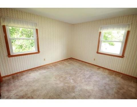 54 Queensbury Dr, Springfield, MA 01129 photo 11