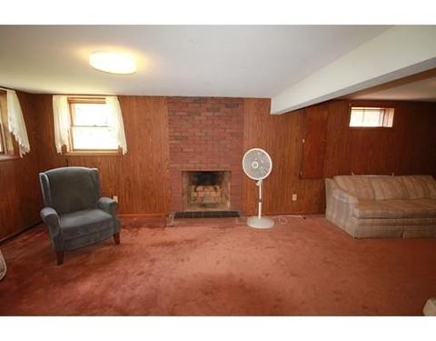 54 Queensbury Dr, Springfield, MA 01129 photo 15