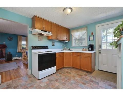 258 Washington St, Gloucester, MA 01930 photo 4
