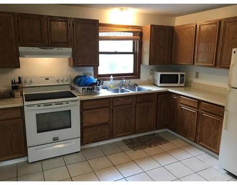 27 Dunhill St, Springfield, MA 01151 photo 4