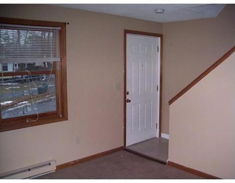 27 Dunhill St, Springfield, MA 01151 photo 9
