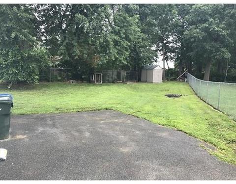27 Dunhill St, Springfield, MA 01151 photo 3