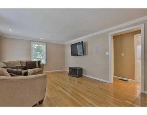 61 Altamount Ave, Saugus, MA 01906 photo 13