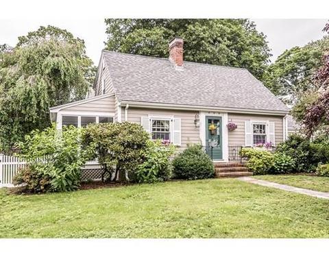 10 Grand St, Reading, MA 01867 photo 1