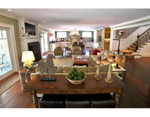68 N Main St, Raynham, MA 02767 photo 8