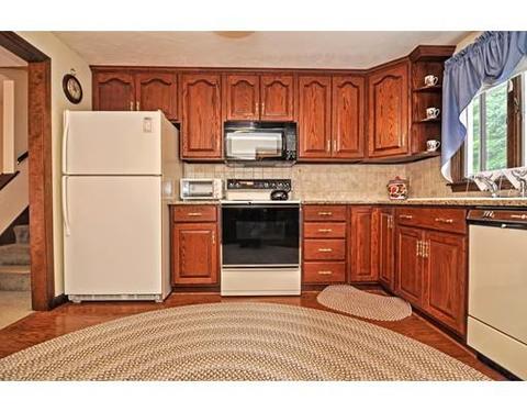 6 Joseph Rd, Mendon, MA 01756 photo 3