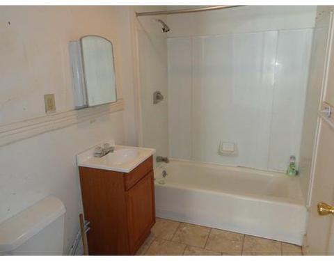 39 Ralph St, Springfield, MA 01109 photo 10