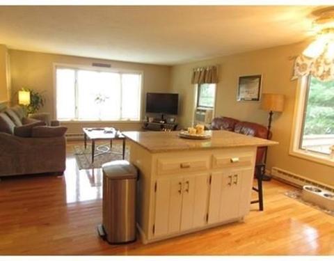 20 W Sutton Rd, Sutton, MA 01590 photo 6