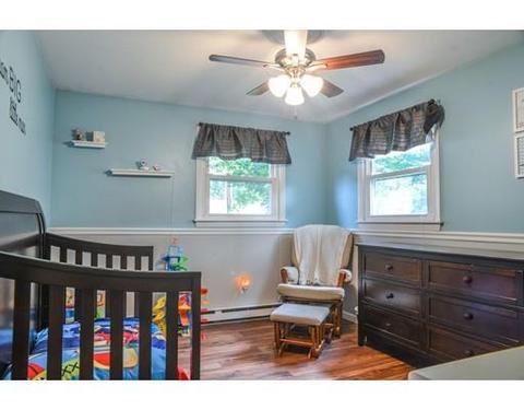 53 Armanella St, Chicopee, MA 01020 photo 9