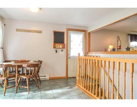 53 Armanella St, Chicopee, MA 01020 photo 8