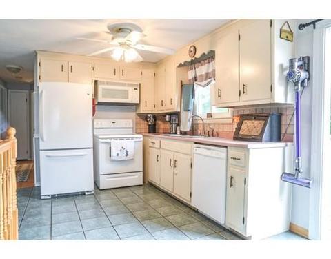 53 Armanella St, Chicopee, MA 01020 photo 7