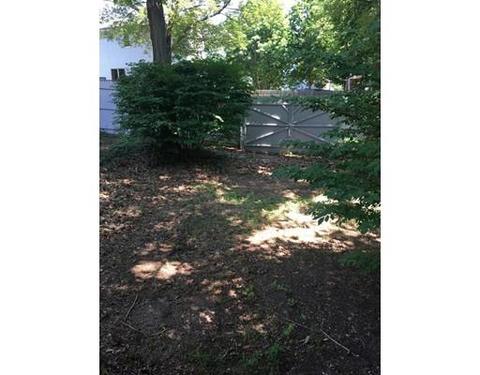 81 Hampshire, Springfield, MA 01151 photo 6