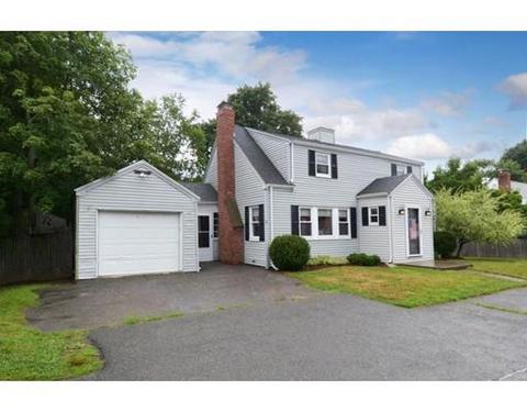 2 Sunset Dr, Beverly, MA 01915 photo 2