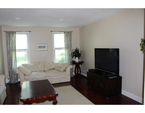 80 Caesar Chelor Dr, Wrentham, MA 02093 photo 12