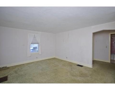 69 Audubon St, Springfield, MA 01108 photo 4