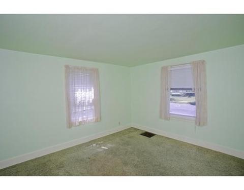 69 Audubon St, Springfield, MA 01108 photo 8