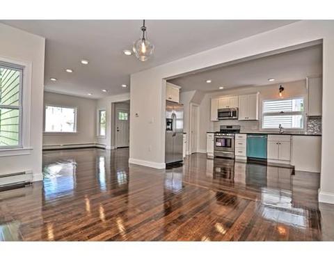 5 Chestnut St, Everett, MA 02149 photo 4