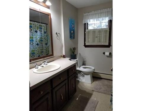 8 Robin Rd, Easthampton, MA 01027 photo 7