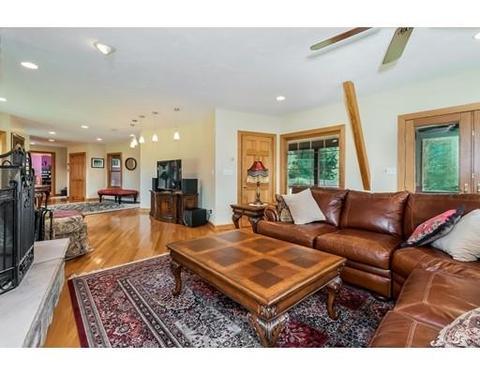 66 Taft St, Upton, MA 01568 photo 8