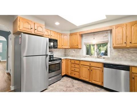 25 Thornton Rd, Worcester, MA 01606 photo 2