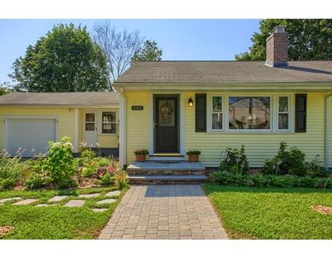 305 School St, Acton, MA 01720 photo 2