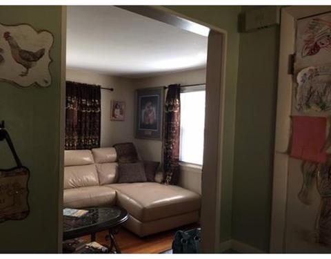 307 Dorset St, Springfield, MA 01108 photo 3