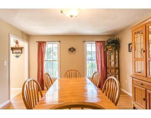 85 Queens Cir, Raynham, MA 02767 photo 16