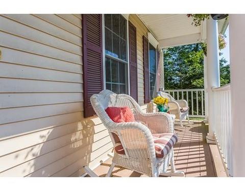 85 Queens Cir, Raynham, MA 02767 photo 4