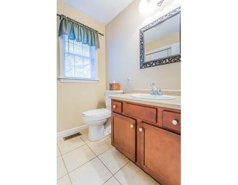 85 Queens Cir, Raynham, MA 02767 photo 17