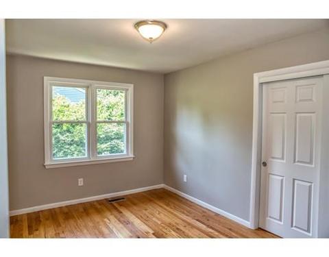 34 Emerson St, Springfield, MA 01118 photo 19