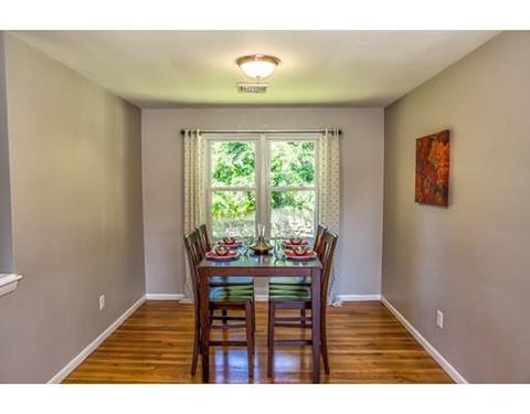 34 Emerson St, Springfield, MA 01118 photo 6