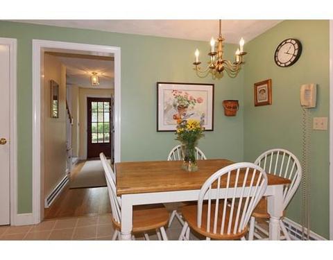 8 Mayfair Rd, Dedham, MA 02026 photo 7