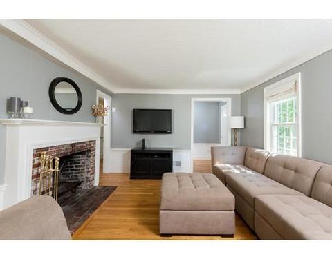 32 Pine St, Hanover, MA 02339 photo 8