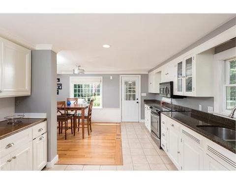 32 Pine St, Hanover, MA 02339 photo 5