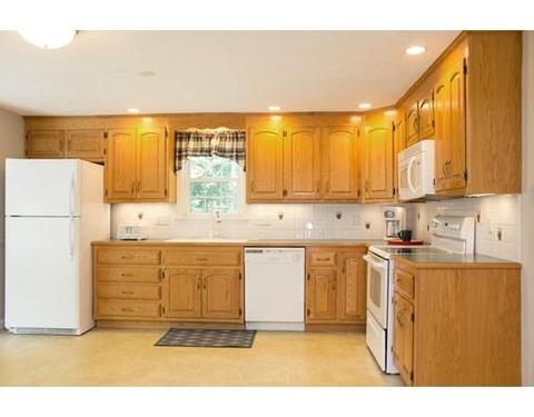 22 Bow St, Millis, MA 02054 photo 6
