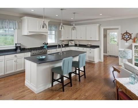 12 Whitehead Ave, Hull, MA 02045 photo 3