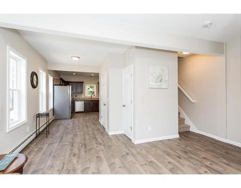 203 E Main St, Chicopee, MA 01020 photo 5