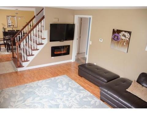 21 Cluster Cir, Springfield, MA 01118 photo 4