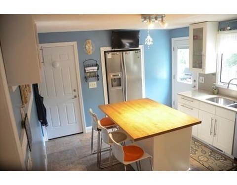 21 Cluster Cir, Springfield, MA 01118 photo 8