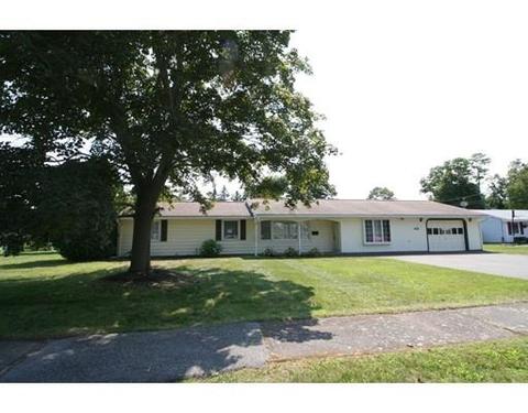 9 Amherst St, Danvers, MA 01923 photo 2