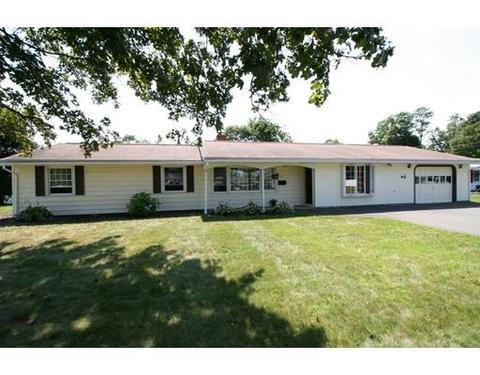 9 Amherst St, Danvers, MA 01923 photo 1