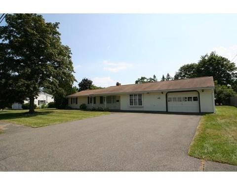 9 Amherst St, Danvers, MA 01923 photo 3