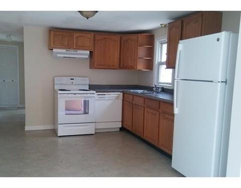 196 Corona St, Springfield, MA 01104 photo 5