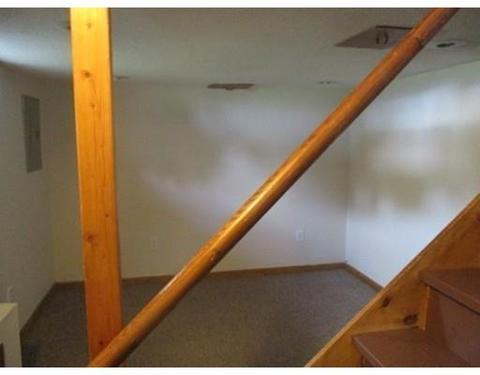 196 Corona St, Springfield, MA 01104 photo 13