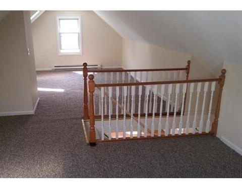 196 Corona St, Springfield, MA 01104 photo 10