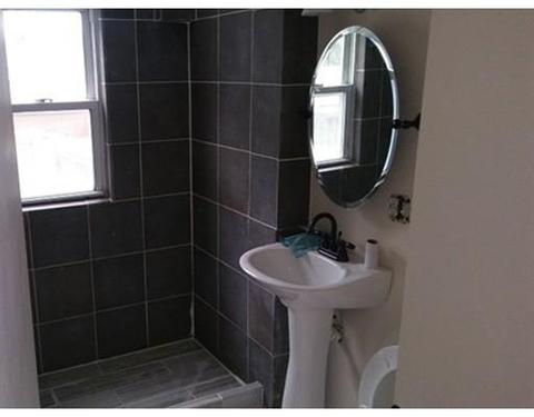 196 Corona St, Springfield, MA 01104 photo 7