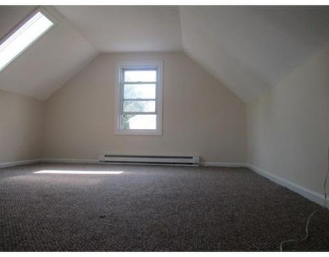 196 Corona St, Springfield, MA 01104 photo 11