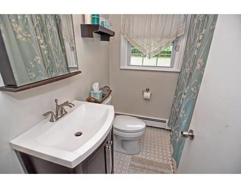 39 Wethersfield Rd, Natick, MA 01760 photo 9