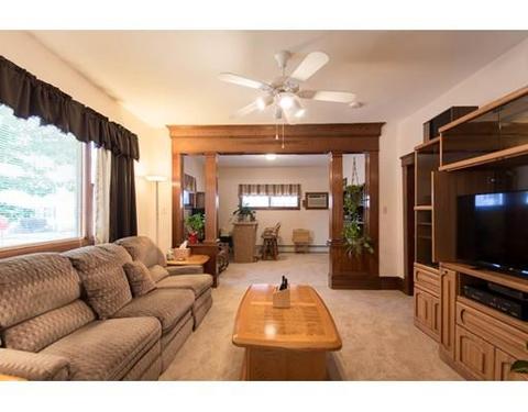 937 Globe St, Fall River, MA 02724 photo 5